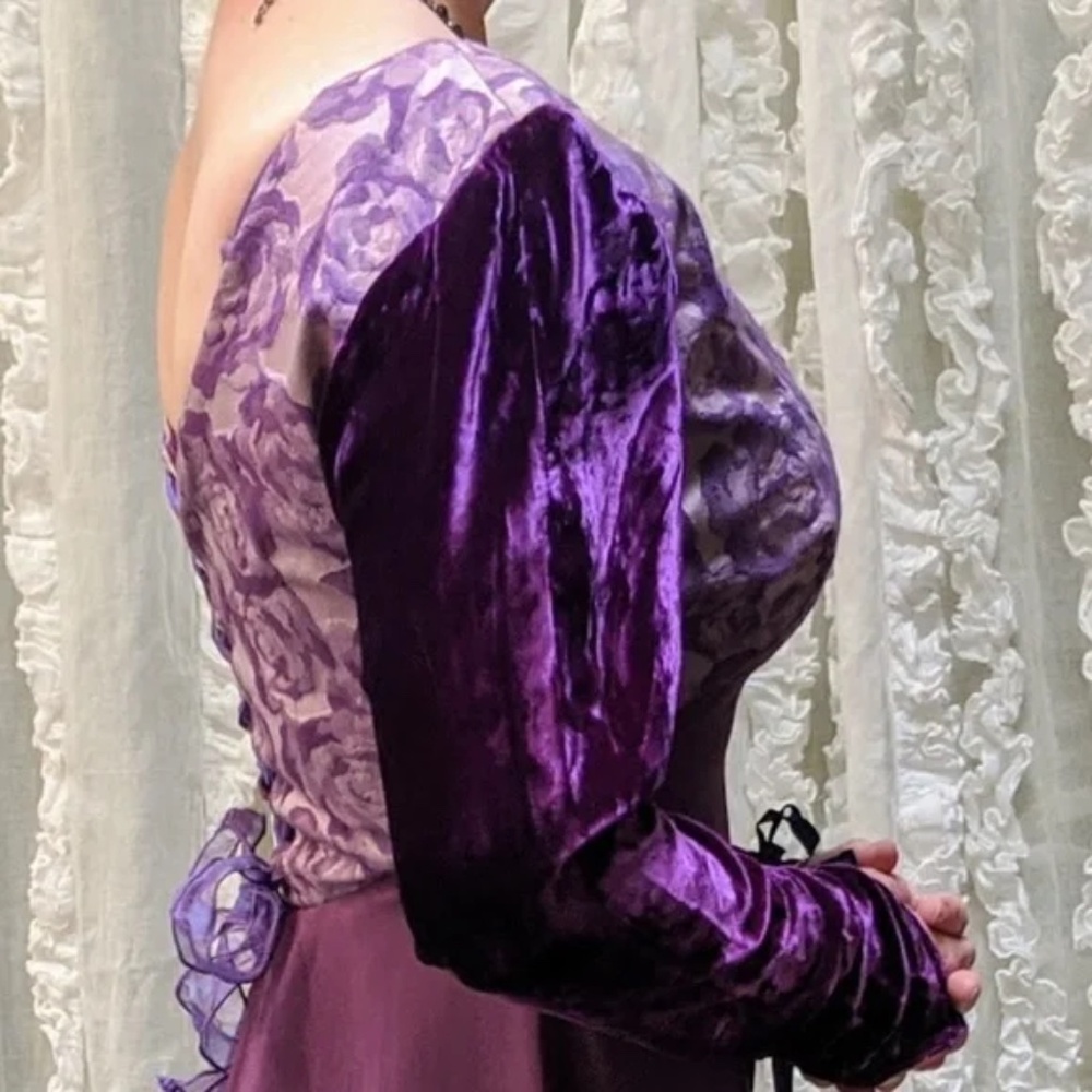Vintage LINDA HARRIS Princess Dress Long Maxi Purple Silk Velvet - SMALL - Picture 7 of 13
